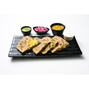 Methi And Corn Paratha